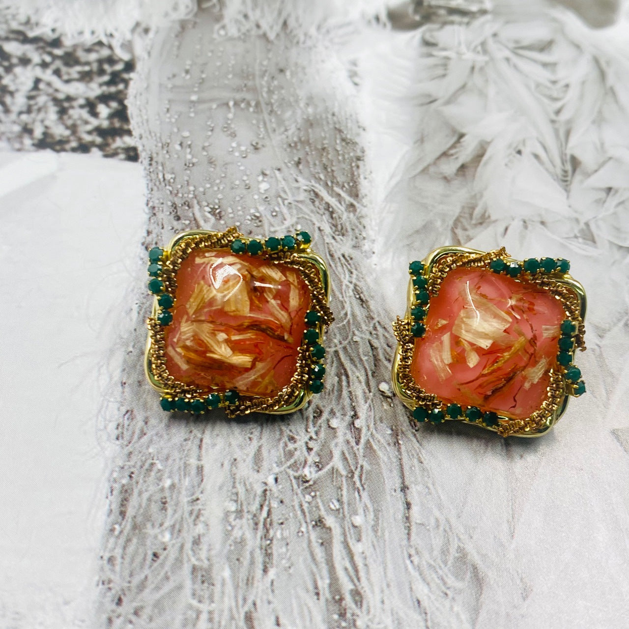 Artisanal Eternal Dried Flower Premium Stud Earrings - Red & Green Tones, S925 Silver Needle