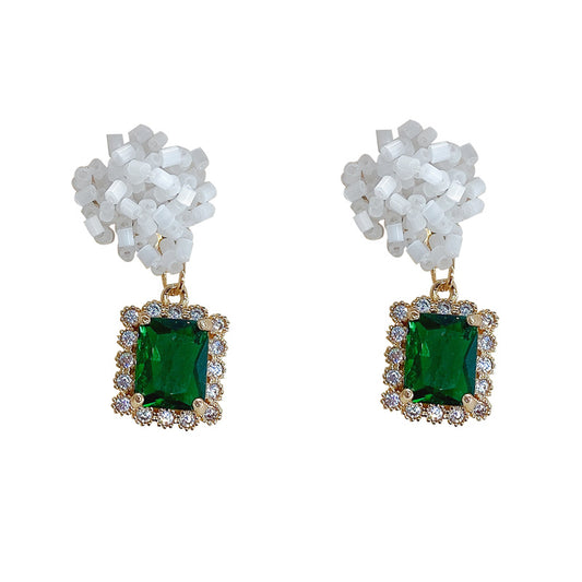 Vintage Beaded Design with Sparkling Diamonds for a Refined Aura Emerald Stud Earrings
