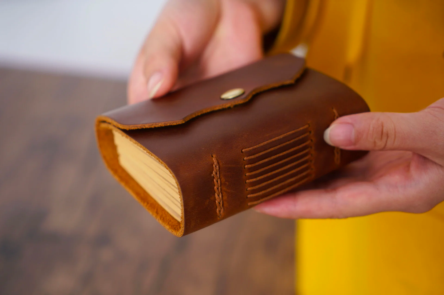 Leather Pocket Size Portable Notepad Retro Unisex Notebook Handmade Cowhide Small Diary Neutral Graffiti Book Planner